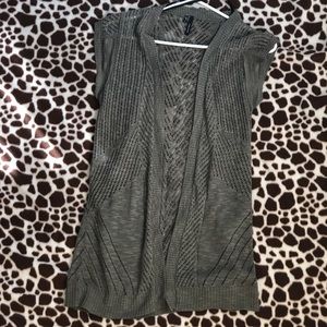 Short sleeve cardigan